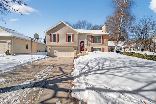 10 Sandy Court, Madison, WI 53717