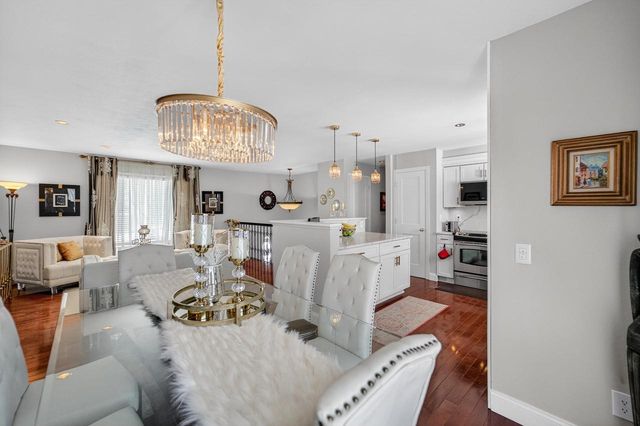 10 Sandy Court, Madison, WI 53717