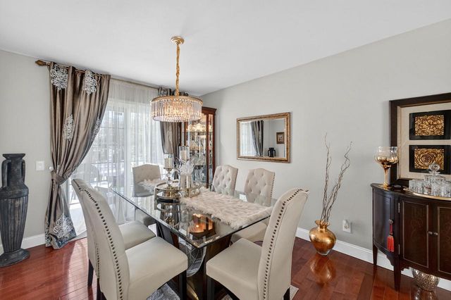 10 Sandy Court, Madison, WI 53717