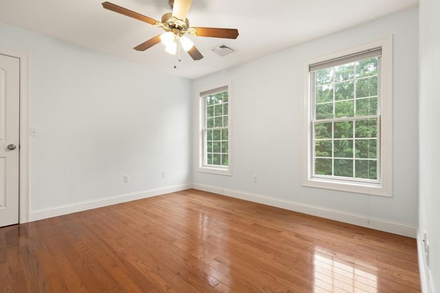 983 Depot Rd, Boxborough, MA 01719