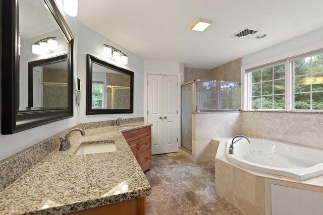 983 Depot Rd, Boxborough, MA 01719