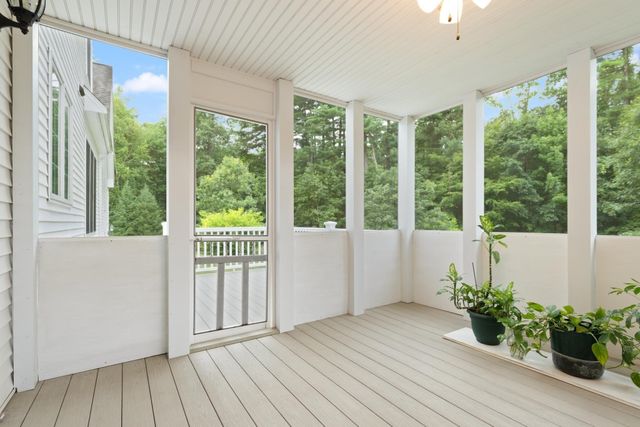 983 Depot Rd, Boxborough, MA 01719