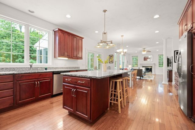 983 Depot Rd, Boxborough, MA 01719