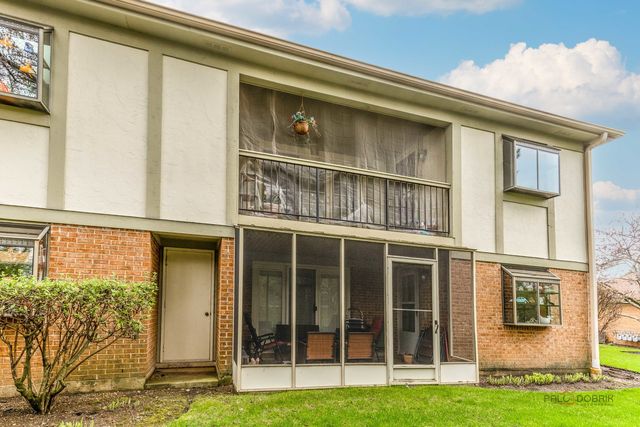 930 Ivy Lane D, Deerfield, IL 60015