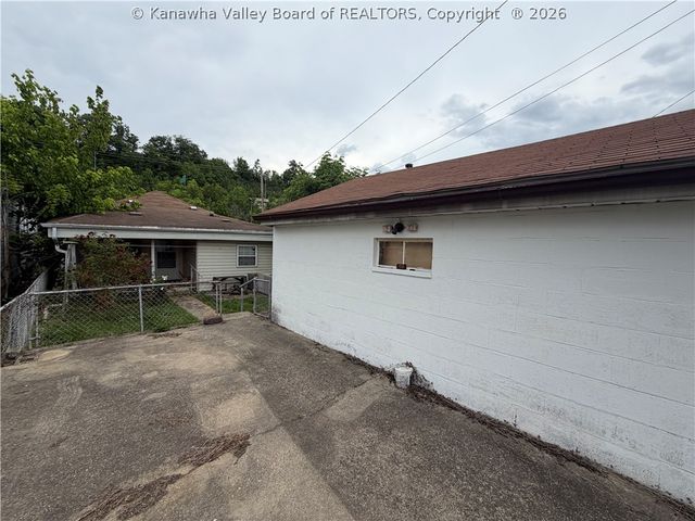 215 Dunbar Avenue, Dunbar, WV 25064
