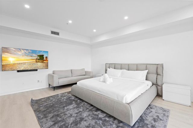 1415 Sunset Harbour Dr 204, Miami Beach, FL 33139