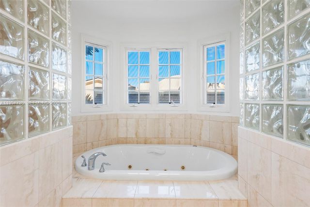 1415 Sunset Harbour Dr 204, Miami Beach, FL 33139