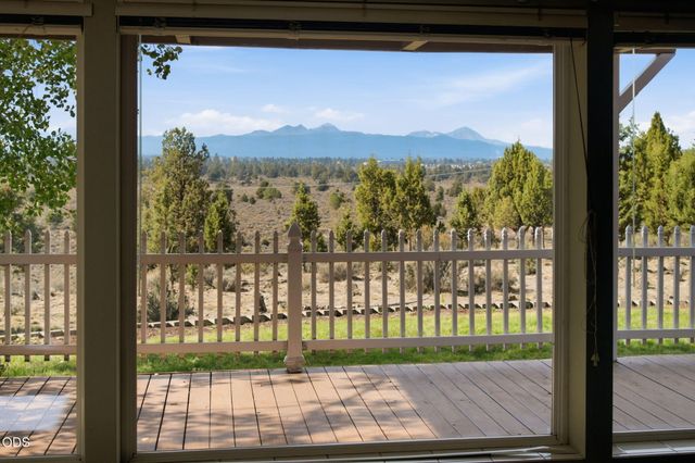 61251 Larsen Road, Bend, OR 97702