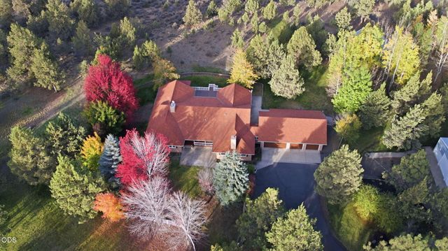 61251 Larsen Road, Bend, OR 97702