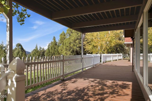 61251 Larsen Road, Bend, OR 97702