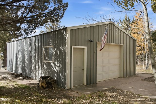 61251 Larsen Road, Bend, OR 97702