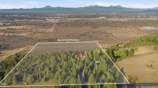 61251 Larsen Road, Bend, OR 97702