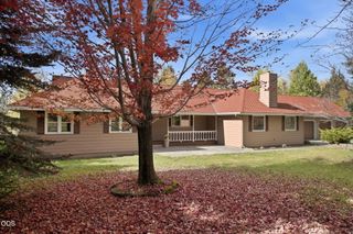 61251 Larsen Road, Bend, OR 97702