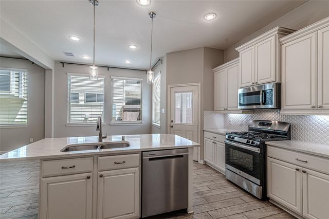 5543 Purple Meadow Lane, Fulshear, TX 77441