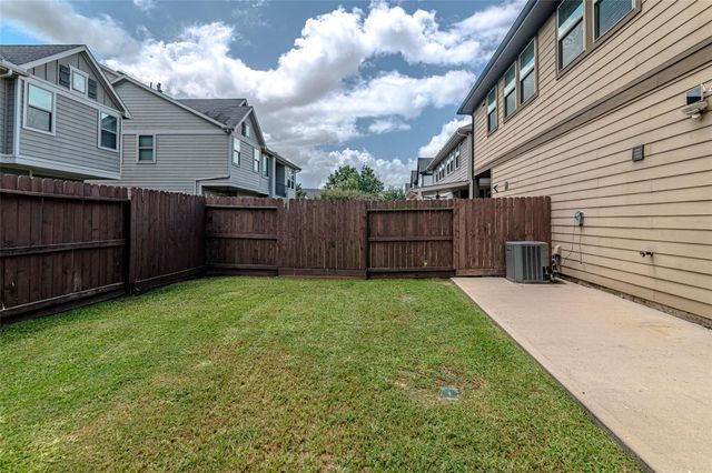 5543 Purple Meadow Lane, Fulshear, TX 77441
