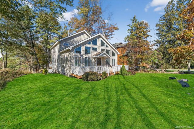 518 Sackett Lake Road, Monticello, NY 12701
