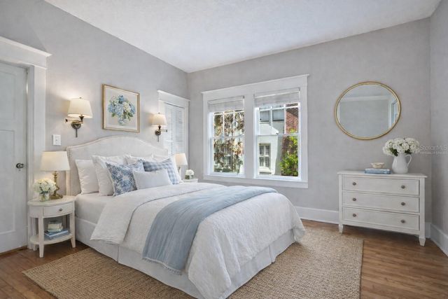1565 FOREST AVENUE, Winter Park, FL 32789