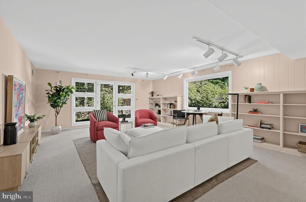 726 OLD STATE RD, BERWYN, PA 19312 — photo 2