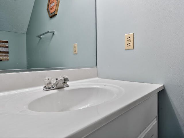 502 Tecumseh Trail D, Versailles, KY 40383
