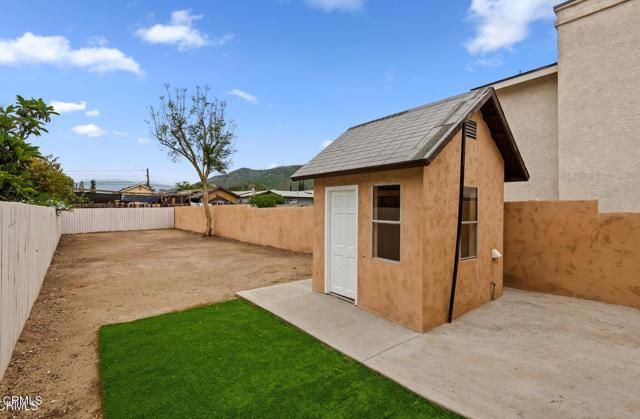 831 Blaine Avenue, Fillmore, CA 93015