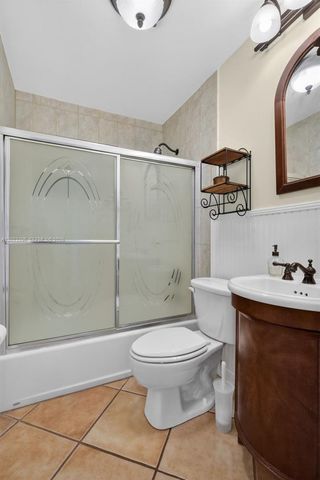 2730 Sherman St, Hollywood, FL 33020