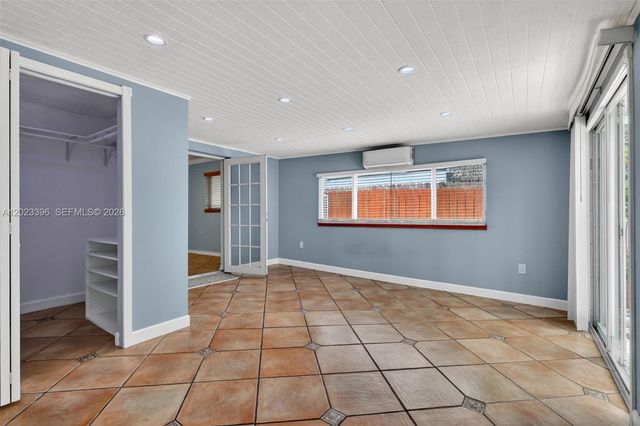 2730 Sherman St, Hollywood, FL 33020