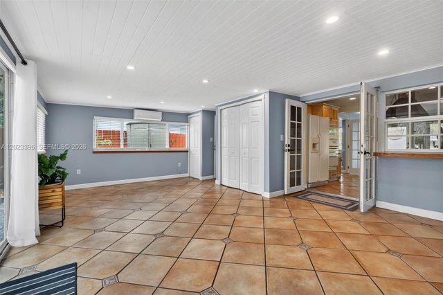 2730 Sherman St, Hollywood, FL 33020