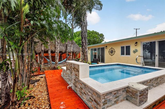 2730 Sherman St, Hollywood, FL 33020