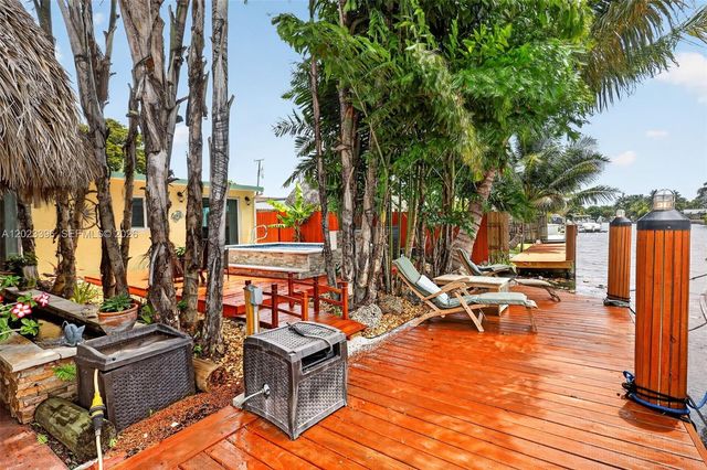 2730 Sherman St, Hollywood, FL 33020