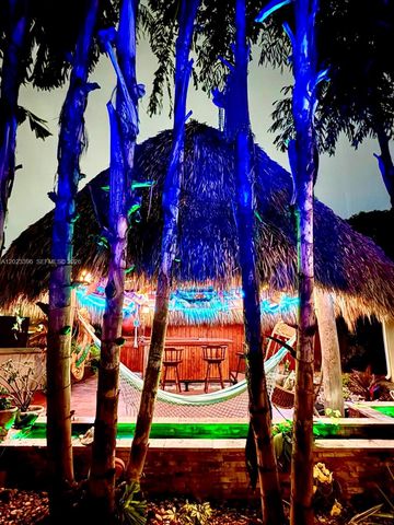 2730 Sherman St, Hollywood, FL 33020