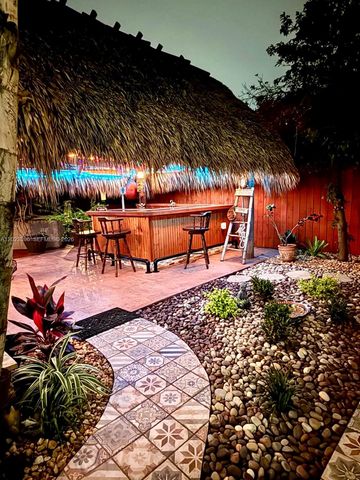 2730 Sherman St, Hollywood, FL 33020