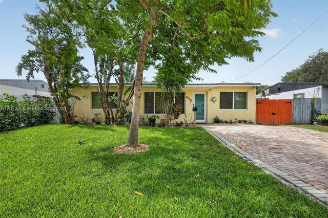 2730 Sherman St, Hollywood, FL 33020