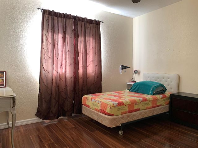 2304 Center Stone Lane, Riviera Beach, FL 33404