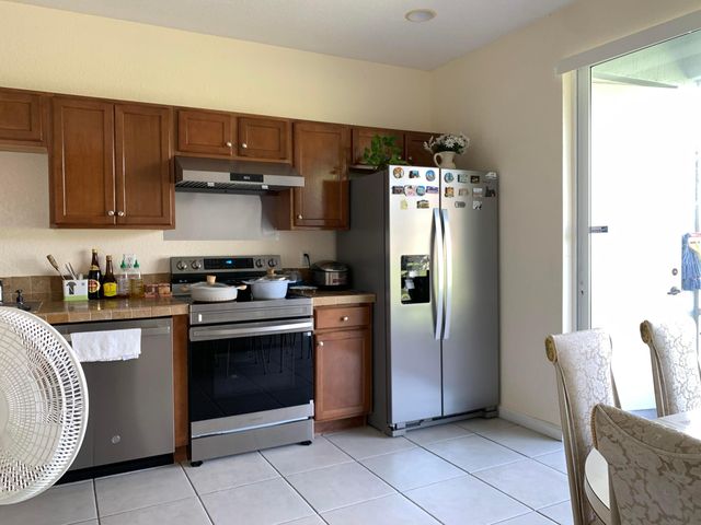 2304 Center Stone Lane, Riviera Beach, FL 33404