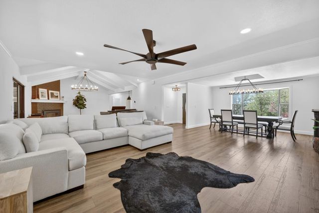3068 Twin Oaks Rd, Cameron Park, CA 95682