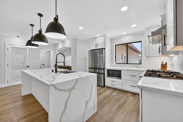3068 Twin Oaks Rd, Cameron Park, CA 95682
