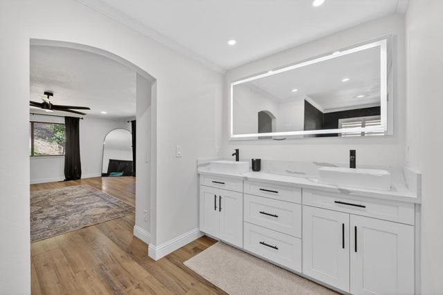 3068 Twin Oaks Rd, Cameron Park, CA 95682