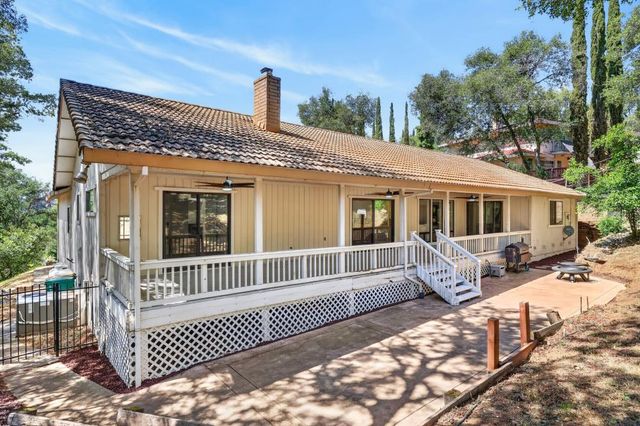3068 Twin Oaks Rd, Cameron Park, CA 95682