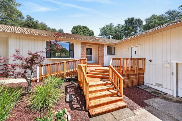 3068 Twin Oaks Rd, Cameron Park, CA 95682