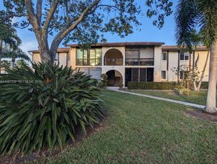 5801 Whispering Pine way A1, Palm Beach, FL 33463