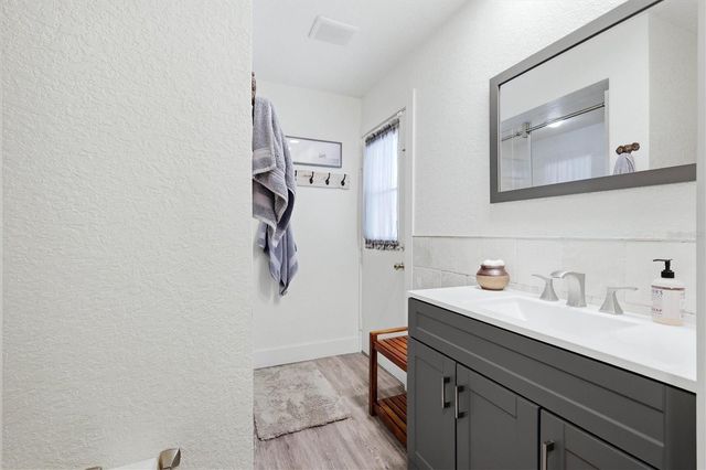 5505 BENEVA WOODS CIRCLE, Sarasota, FL 34233