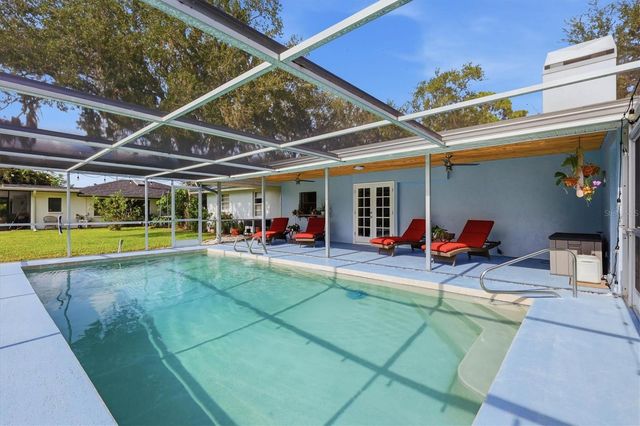 5505 BENEVA WOODS CIRCLE, Sarasota, FL 34233