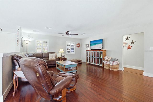 5505 BENEVA WOODS CIRCLE, Sarasota, FL 34233