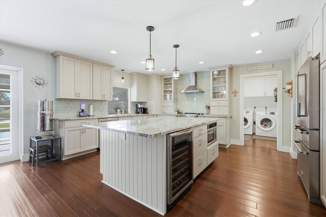 5505 BENEVA WOODS CIRCLE, Sarasota, FL 34233