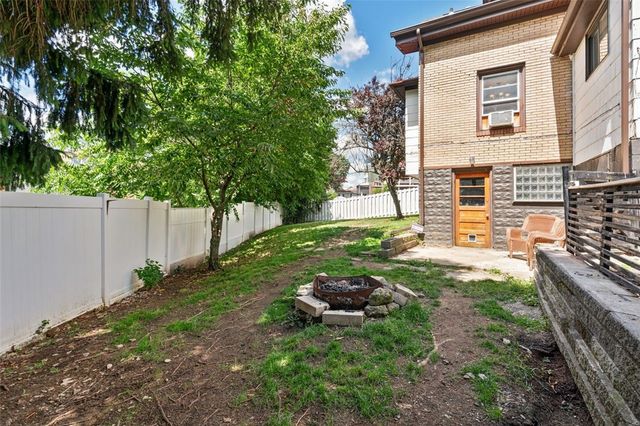 2329 Spokane Ave, Carrick, PA 15210