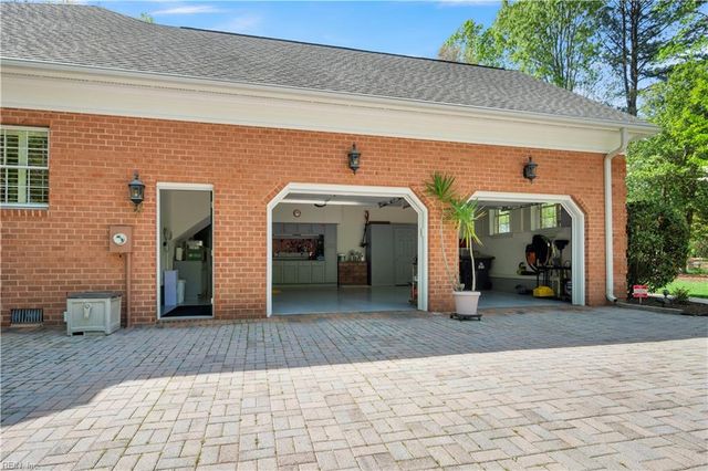 2400 Andre Esteve, Williamsburg, VA 23185