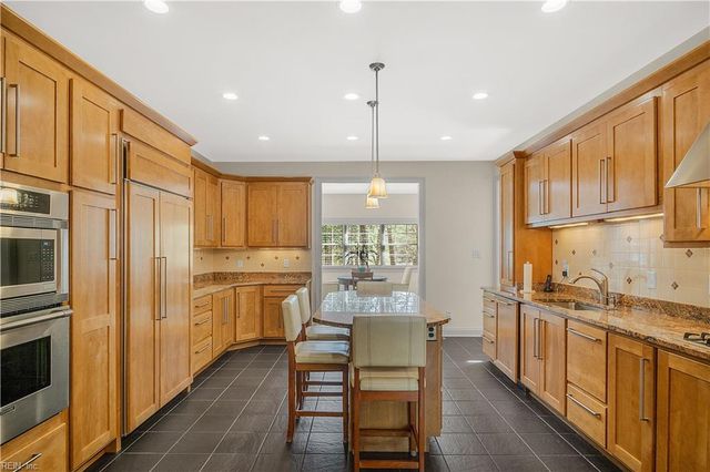 2400 Andre Esteve, Williamsburg, VA 23185