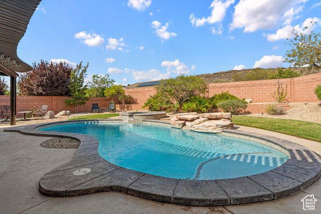 1635 N LIBERTY DR, Washington, UT 84780