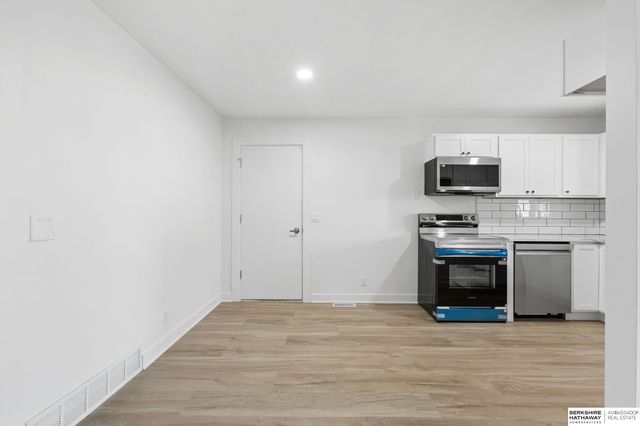 12611 Weir Street, Omaha, NE 68137