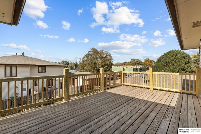 12611 Weir Street, Omaha, NE 68137